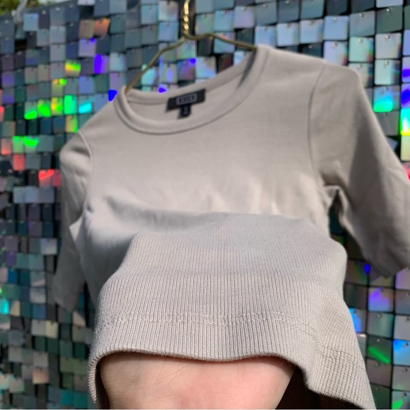 NWT AYR | All Year Round “The Exec” Pima cotton tee in “Shroom” warm gray - Picture 6 of 9